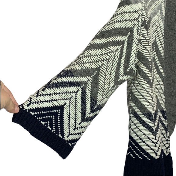 🌸2/$25 Moth Anthropologie Grey Cream Chevron Open Cardigan black/deep navy - Picture 7 of 8